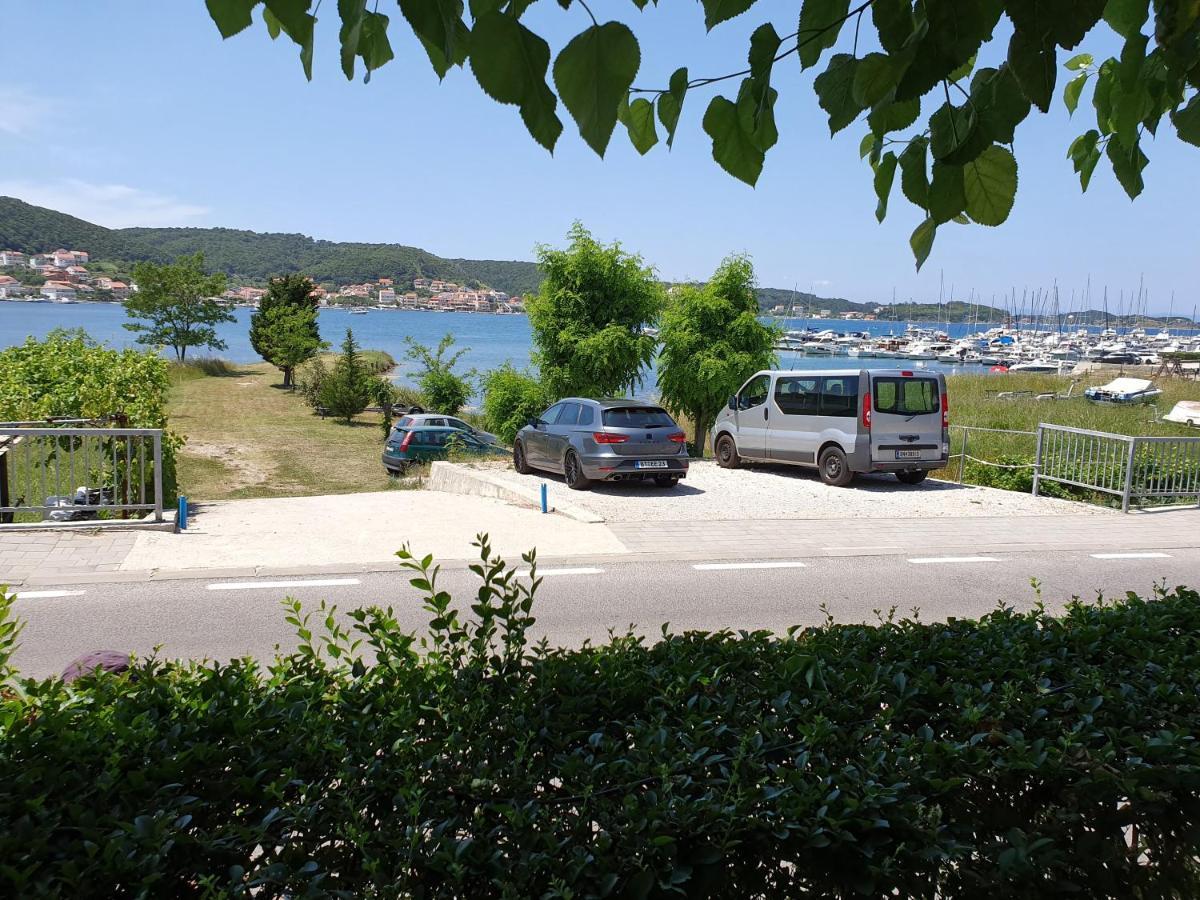 Apartmani Mira Supetarska Draga Dış mekan fotoğraf