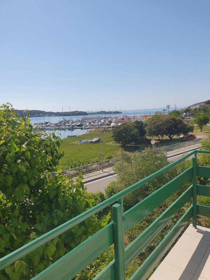 Apartmani Mira Supetarska Draga Dış mekan fotoğraf