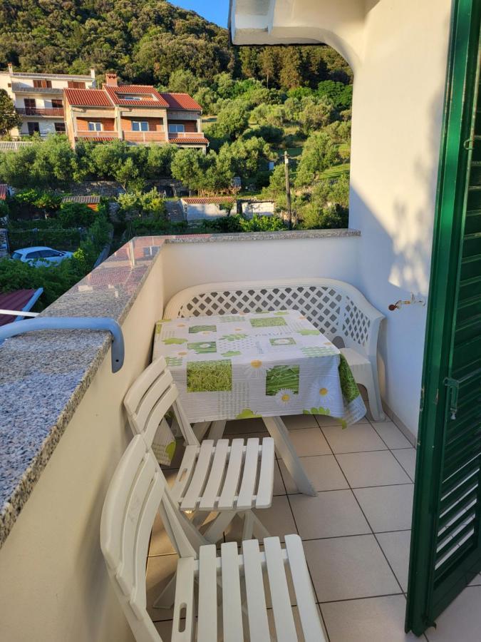 Apartmani Mira Supetarska Draga Dış mekan fotoğraf
