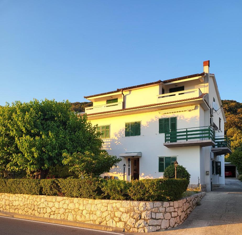Apartmani Mira Supetarska Draga Dış mekan fotoğraf