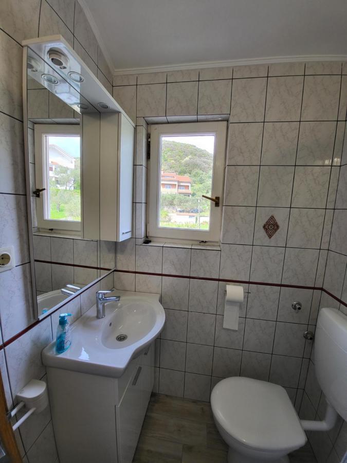 Apartmani Mira Supetarska Draga Dış mekan fotoğraf
