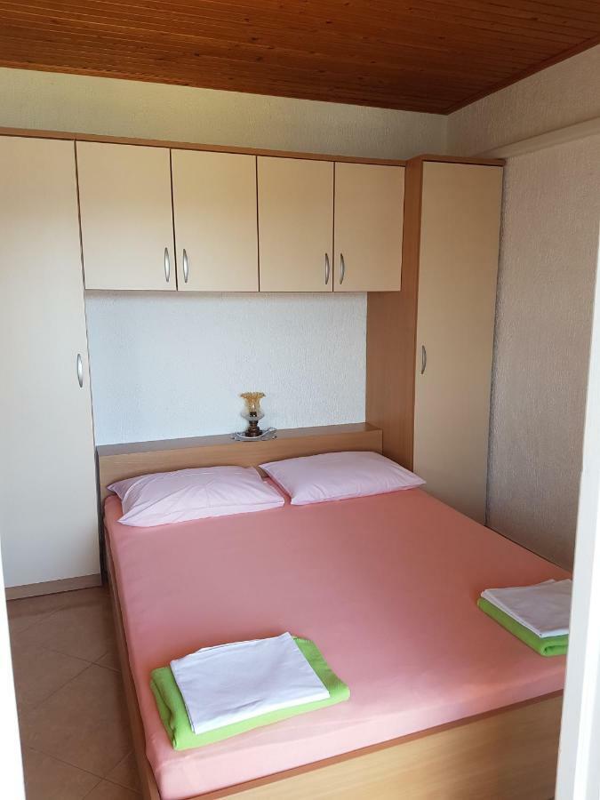 Apartmani Mira Supetarska Draga Dış mekan fotoğraf