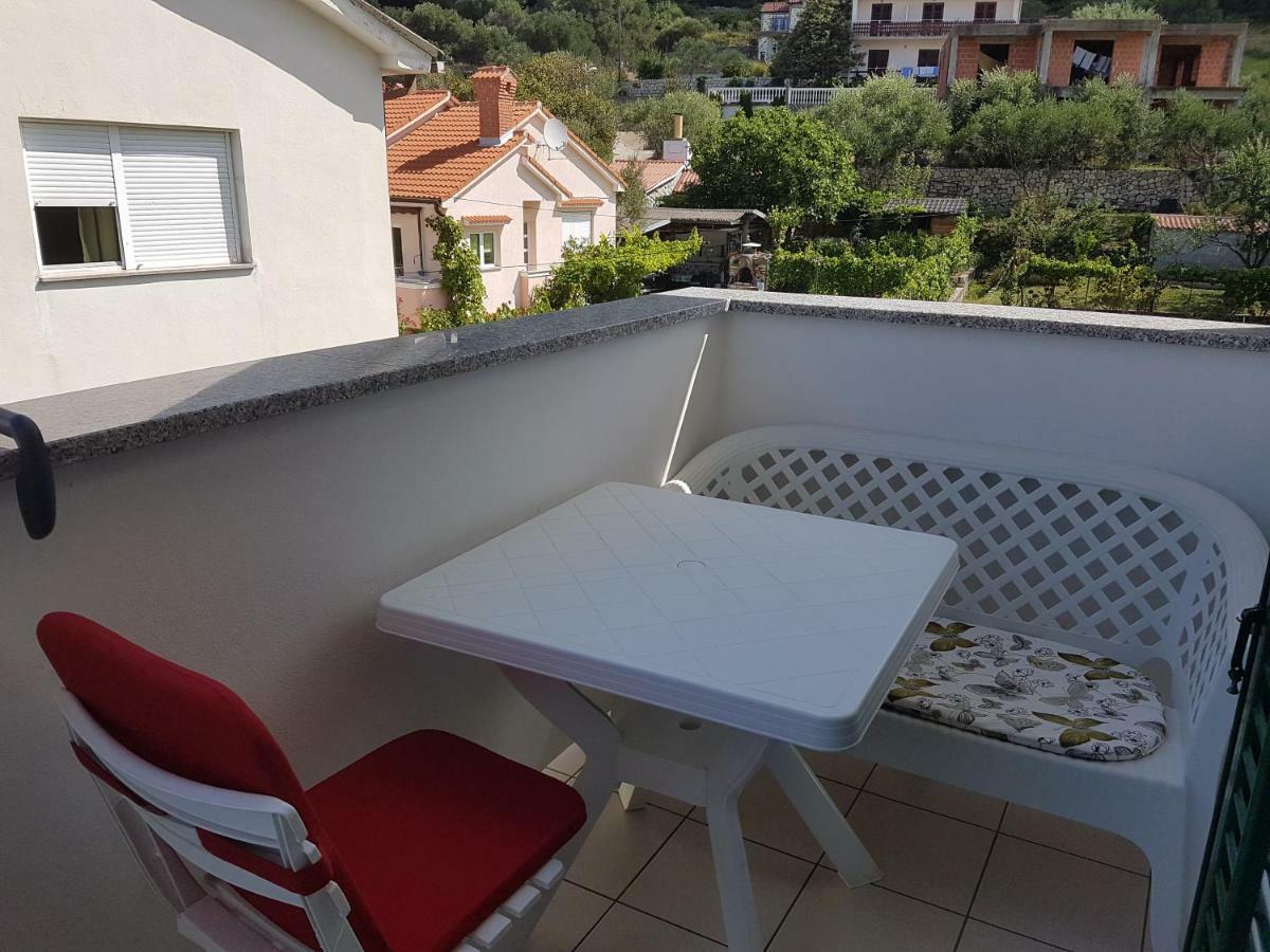 Apartmani Mira Supetarska Draga Dış mekan fotoğraf